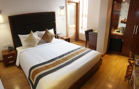 Superior Room | Premium bedding, pillowtop beds, minibar, in-room safe