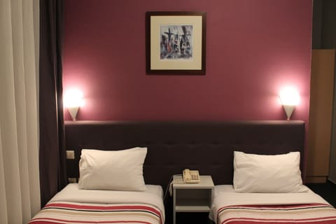 Minibar, in-room safe, desk, soundproofing