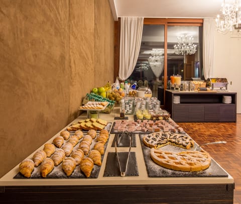 Daily buffet breakfast (EUR 12 per person)