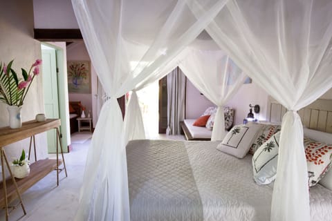 Bungalow (Special ) | Premium bedding, minibar, individually decorated, desk