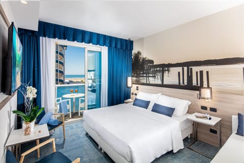 Superior Room | In-room safe, desk, soundproofing, free WiFi