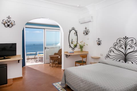 Superior Double Room, Terrace, Sea View | View from room