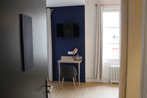 Family Room | 1 bedroom, premium bedding, pillowtop beds, in-room safe