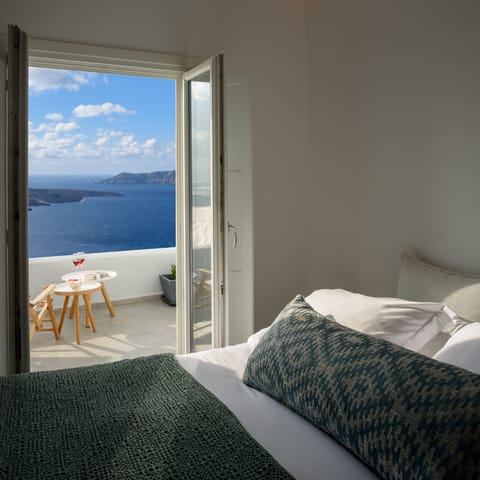 Suite, Balcony (Caldera View) | Minibar, in-room safe, individually decorated, individually furnished