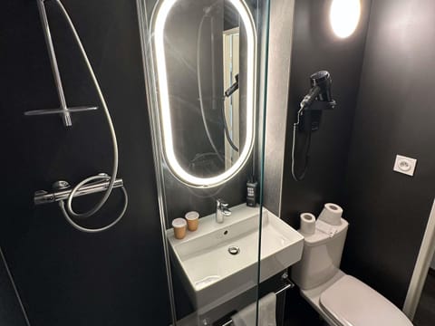 In-room safe, desk, blackout drapes, soundproofing