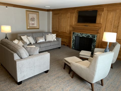 Suite, 2 Bedrooms | Living area | TV, pay movies