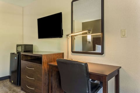 Desk, blackout drapes, iron/ironing board, free WiFi