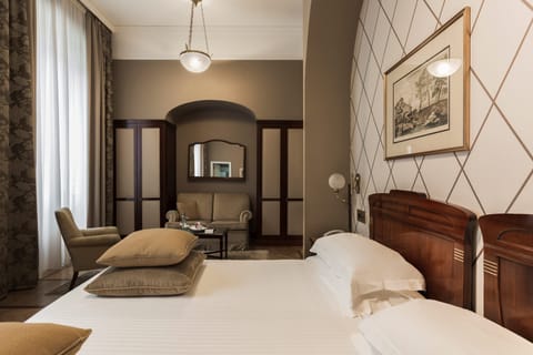 Premium Double Room | Premium bedding, down comforters, minibar, in-room safe