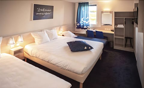 Quadruple Room | Premium bedding, Select Comfort beds, in-room safe, desk