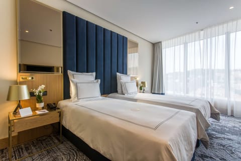 Standard Twin Room | 1 bedroom, hypo-allergenic bedding, minibar, in-room safe