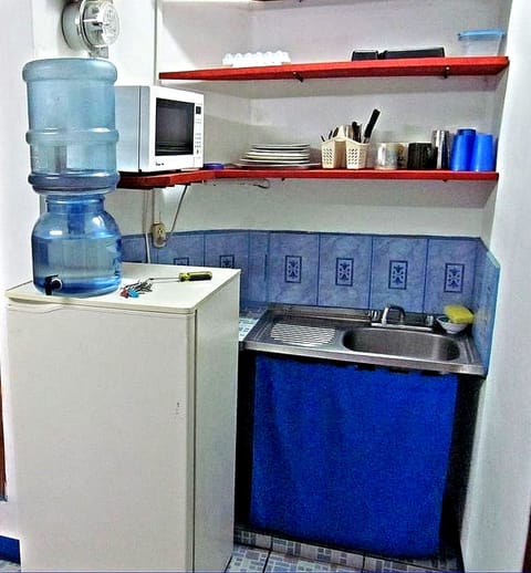 Junior Studio | Private kitchenette | Fridge, microwave