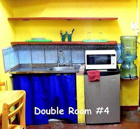 Superior Double Room | Private kitchenette | Fridge, microwave