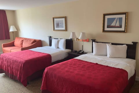 Suite, Multiple Beds, Non Smoking | In-room safe, desk, blackout drapes, soundproofing