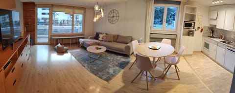 Central Serviced Apartment (Acherrainstrasse 9, Engelberg, 6390, CH, 600 Meter vom Hotel Central) | Living area | 42-inch flat-screen TV with cable channels, TV, Netflix