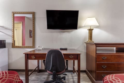 Desk, blackout drapes, rollaway beds, free WiFi