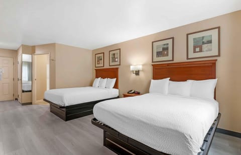 Standard Studio, 2 Double Beds, Non Smoking, Refrigerator & Microwave | Individually decorated, individually furnished, desk, iron/ironing board