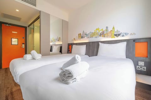 Twin Room | 1 bedroom, iron/ironing board, free WiFi, bed sheets