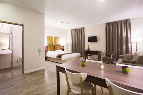 Superior Room, 1 Double Bed with Sofa bed | Premium bedding, blackout drapes, free cribs/infant beds, free WiFi