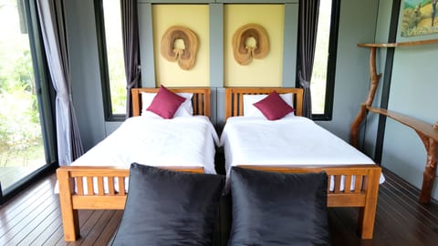 Standard Twin Room | Minibar, soundproofing, free WiFi