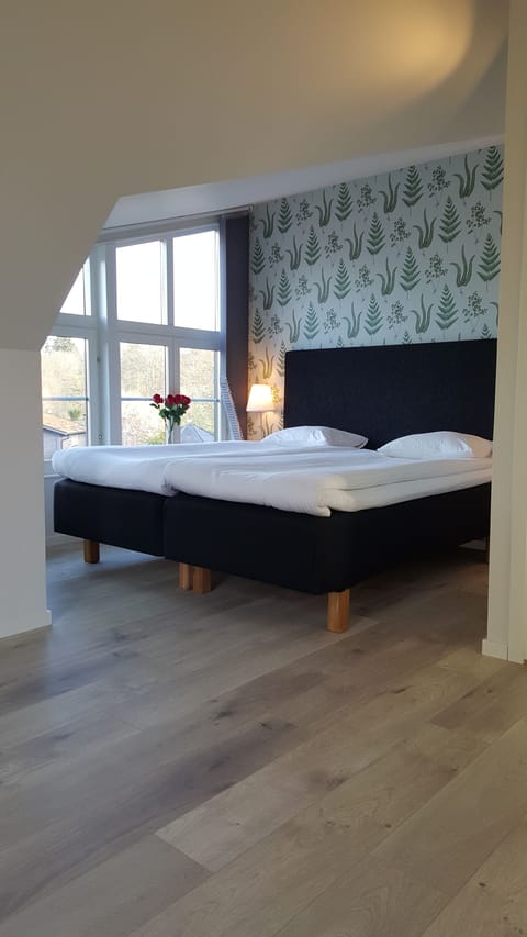 Double or Twin Room, Private Bathroom | Iron/ironing board, free WiFi, bed sheets