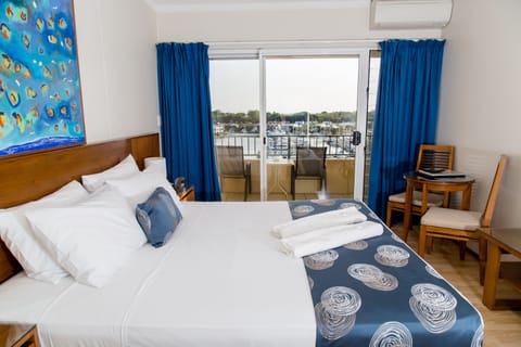 Standard Room, Water View, Free Wi-Fi & Parking | Individually decorated, individually furnished, iron/ironing board