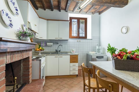 Family Apartment, 2 Bedrooms | Private kitchen | Fridge, oven, stovetop, coffee/tea maker