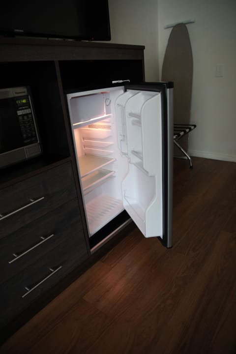 Comfort Room, 2 Queen Beds, Mobility Accessible | Egyptian cotton sheets, premium bedding, down comforters