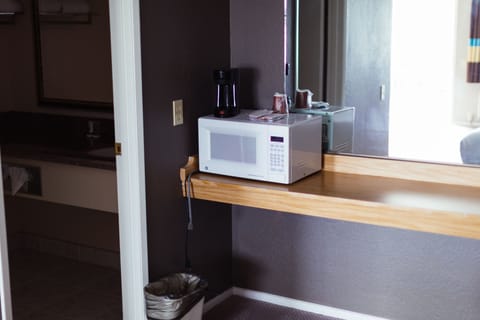 Egyptian cotton sheets, premium bedding, down comforters