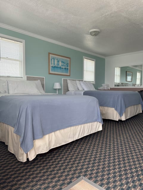 Double Room, 2 Queen Beds, Ocean View | Bed sheets