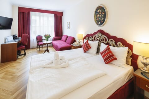 Deluxe Room | Premium bedding, minibar, in-room safe, individually decorated