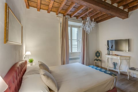 Comfort Double Room | In-room safe, blackout drapes, free WiFi, bed sheets