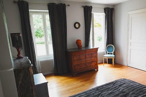 Double Room (Mathilde) | Iron/ironing board, free WiFi