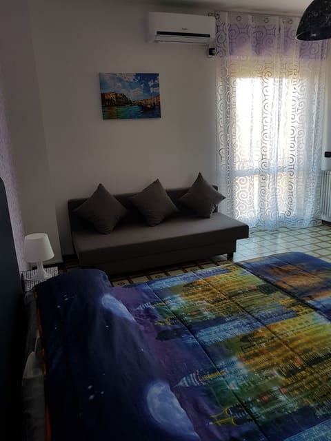 Quadruple Room | Blackout drapes, iron/ironing board, rollaway beds, free WiFi