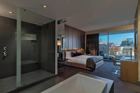 Marvelous Suite, Suite, 1 King Bed | Premium bedding, minibar, in-room safe, individually decorated