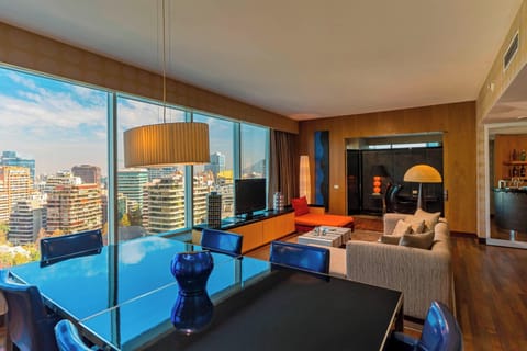 Wow Suite, Suite, 1 King Bed, Corner | View from room