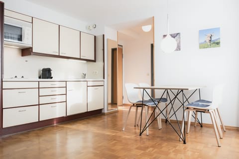 Premium Apartment, 1 Bedroom | In-room dining