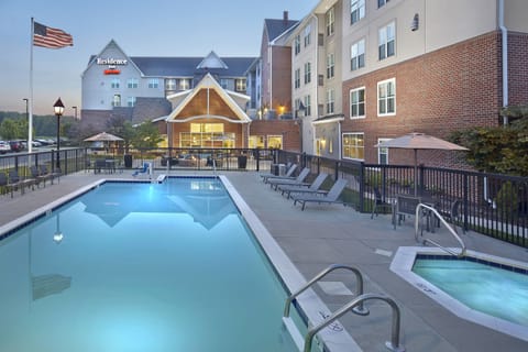 Seasonal outdoor pool