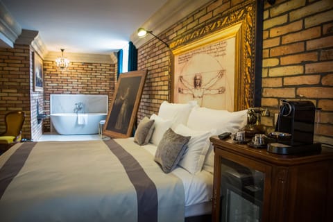 Suite (The Atelier Studio) | 1 bedroom, premium bedding, memory foam beds, minibar