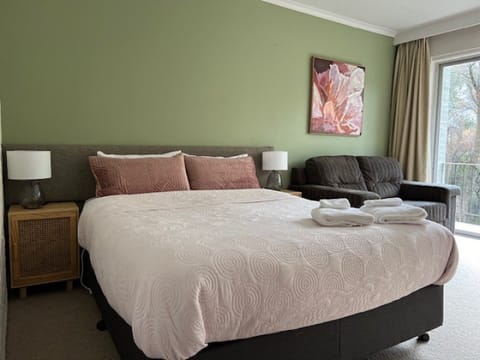 River View Room | Iron/ironing board, free WiFi, bed sheets