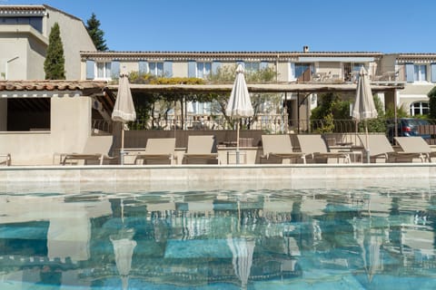 Seasonal outdoor pool, pool umbrellas, sun loungers