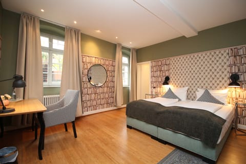 City Double Room, 1 Bedroom, Non Smoking | Hypo-allergenic bedding, in-room safe, individually decorated