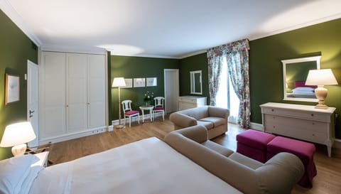 Junior Suite | Premium bedding, Select Comfort beds, minibar, in-room safe