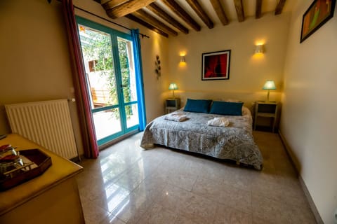 House, 1 bedroom with private Jacuzzi - SPA MAJOREL | Individually decorated, individually furnished, iron/ironing board