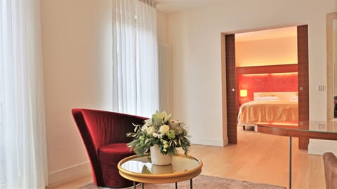 Superior Suite (Street view) | Hypo-allergenic bedding, pillowtop beds, minibar, in-room safe