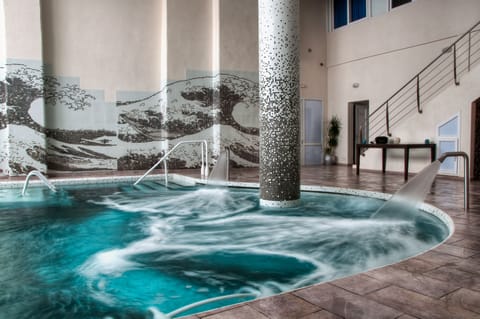 Indoor pool, outdoor pool