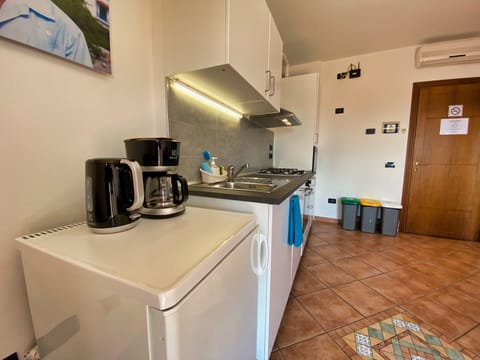 Standard Apartment, 1 Bedroom, Balcony, Lake View (Street Side) | Private kitchen | Full-size fridge, oven, stovetop, coffee/tea maker