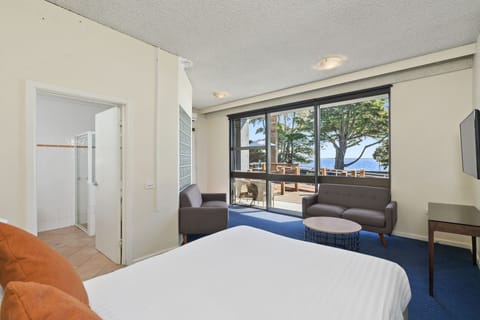 Bay View Spa Room | Free WiFi, bed sheets