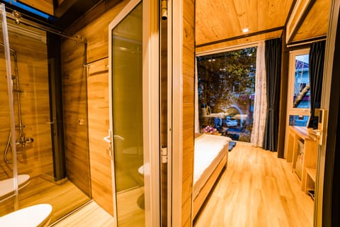 Deluxe Cabin, 1 King Bed, Non Smoking, Valley View | Minibar, desk, blackout drapes, soundproofing