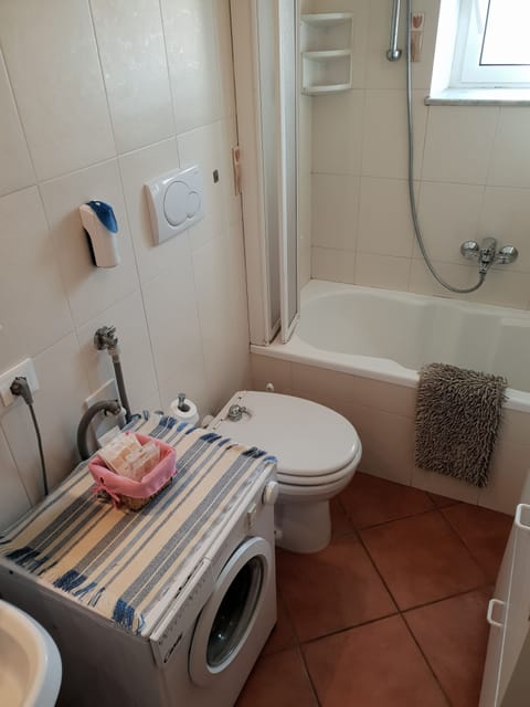 Apartment, 1 Bedroom | Bathroom | Shower, bidet