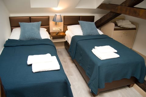 Standard Double or Twin Room | Hypo-allergenic bedding, in-room safe, iron/ironing board, free WiFi